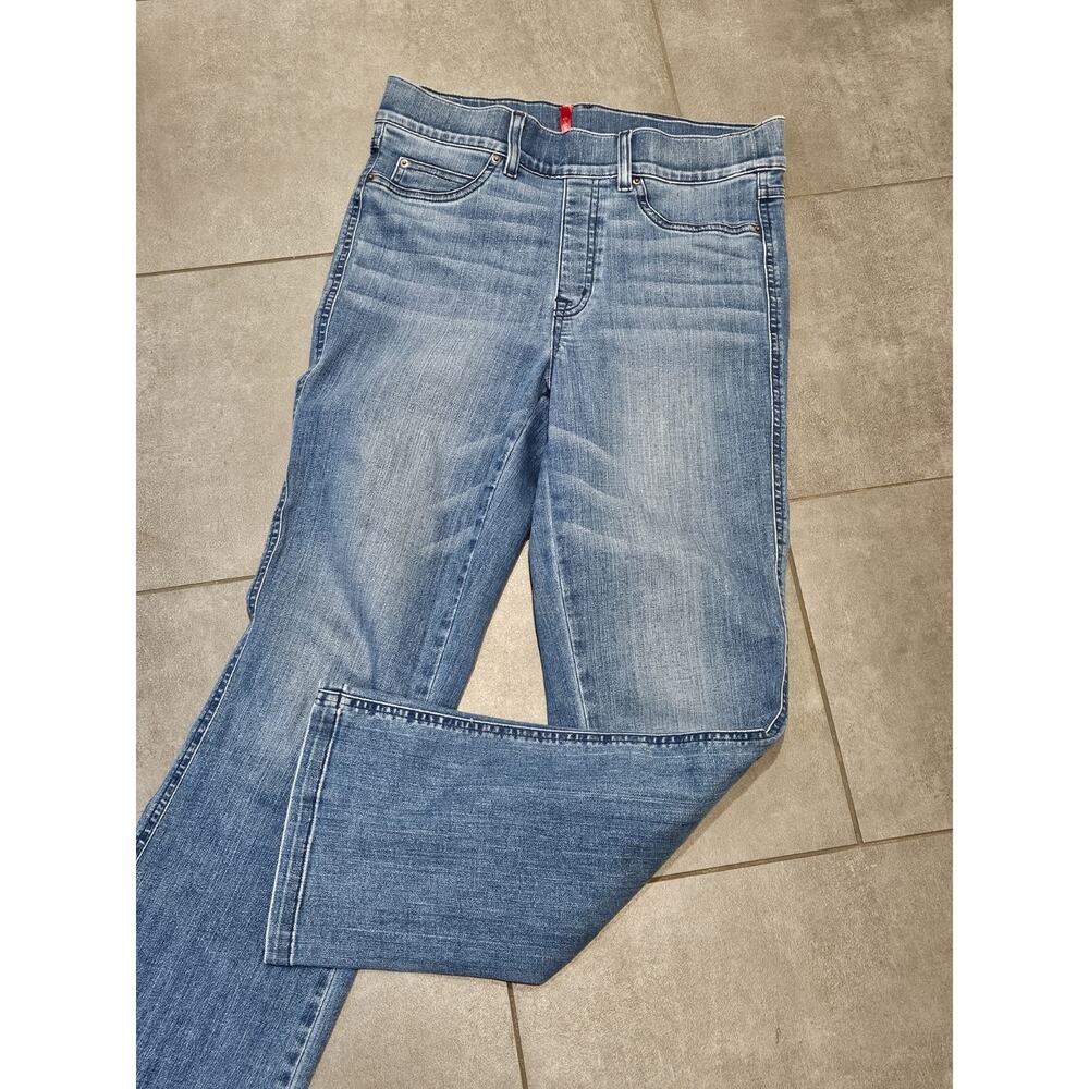 Spanx Flare Jeans Womens Sz Medium Tall Blue Denim Cotton Stretch Mid Rise 30x29 - Picture 2 of 9